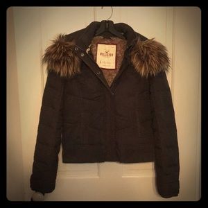 “Hollister” brand  zip up coat. WARM!!!